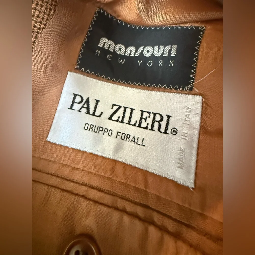 Pal Zileri. Rare Custom Lightweight Wool Blazer. Orange/Brown. Size 46.
